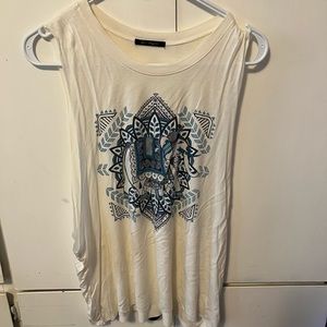 The classic muscle tee